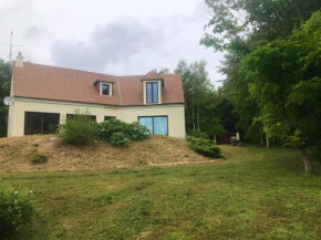 Maison de caractère à Mouterre-Silly avec grand jardin